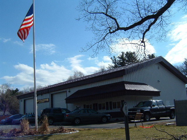 Large main building picture, 640x480